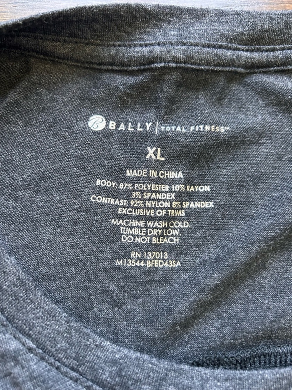 Bally Total Fitness XL sleeveless top - Picture 3 of 6